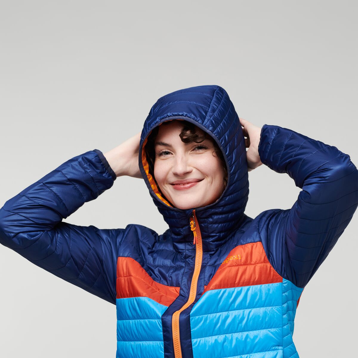 Capa Insulated Hooded Jacket - Women's - Image 5