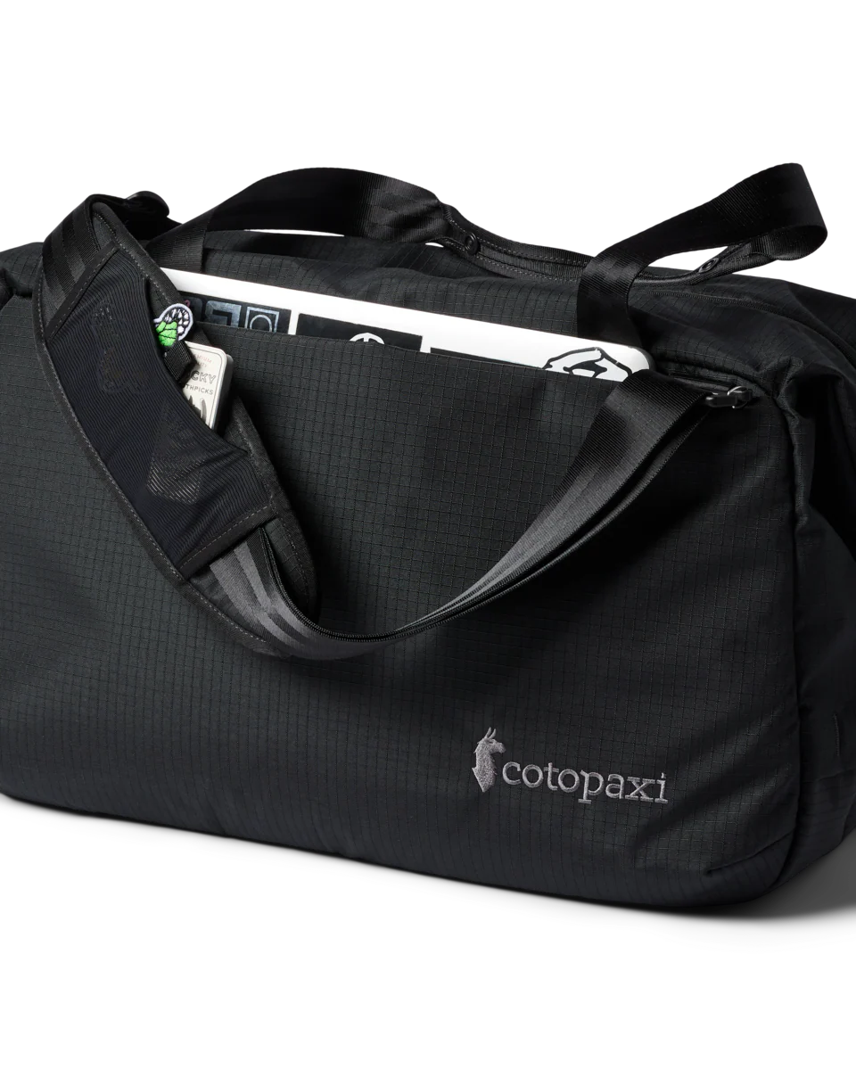 Viaje 35L Travel Duffel - Image 13